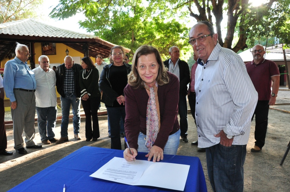 Durante Inaugura O Prefeito Autoriza O In Cio De Novas Obras